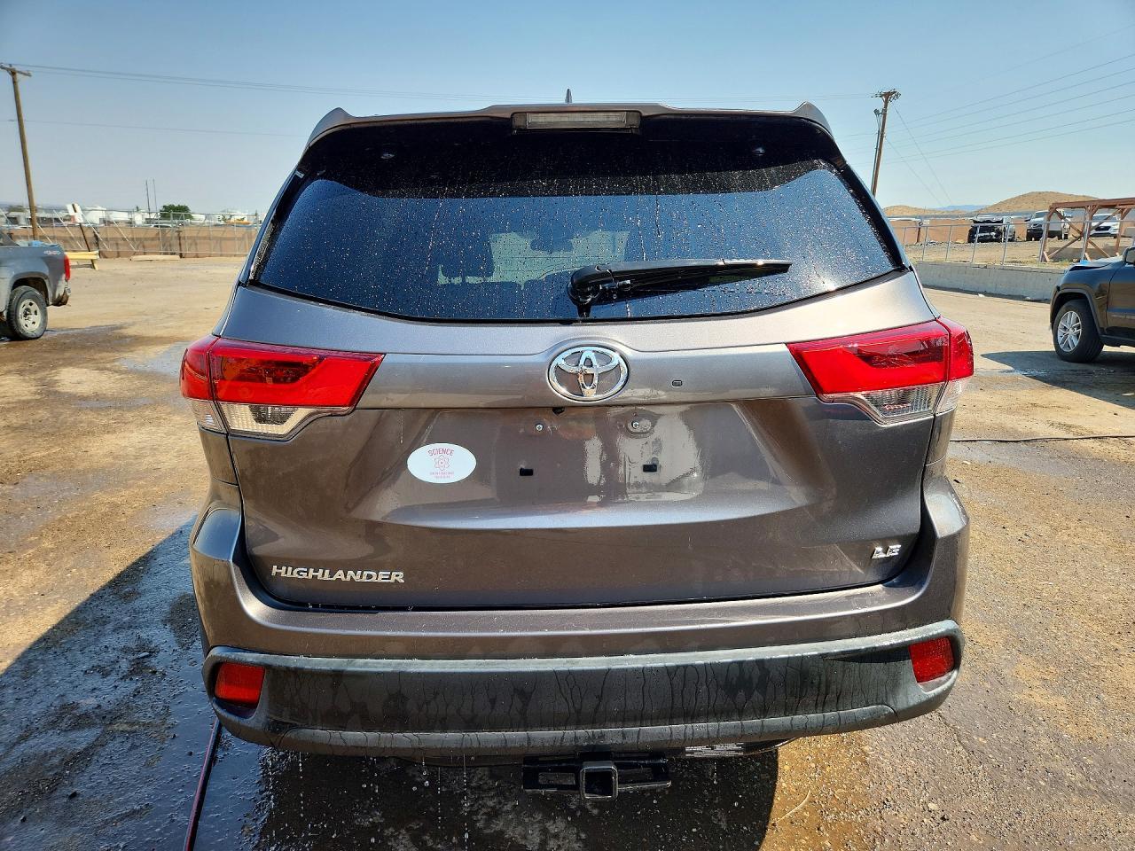 2017 Toyota Highlander Le Plus - Фото 6