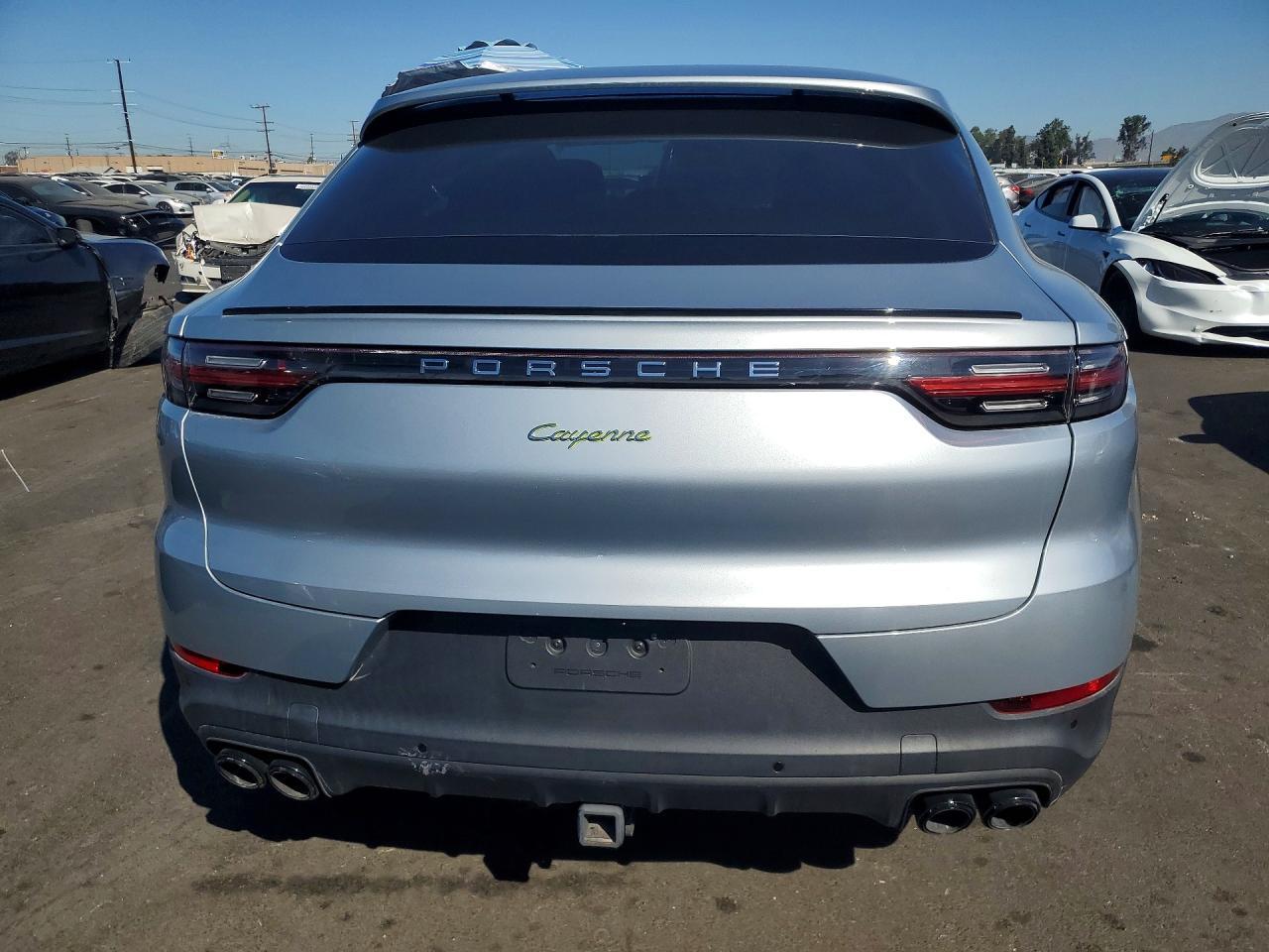 2022 Porsche Cayenne E Hybrid Coupe - Фото 6