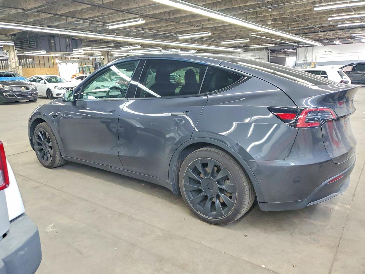 2021 Tesla Model Y - Image 2