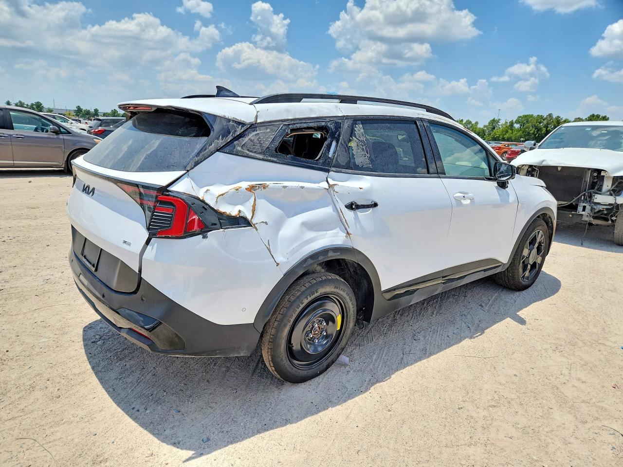 2026 Kia Sportage X Line - Фото 3