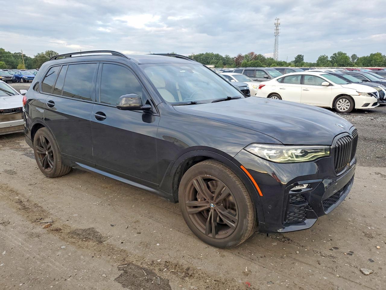 2022 BMW X7 xDrive40I - Фото 4