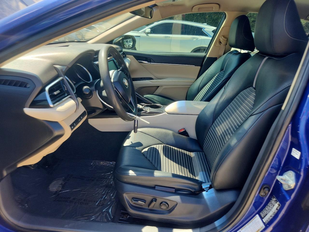 2018 Toyota Camry Le - Image 7