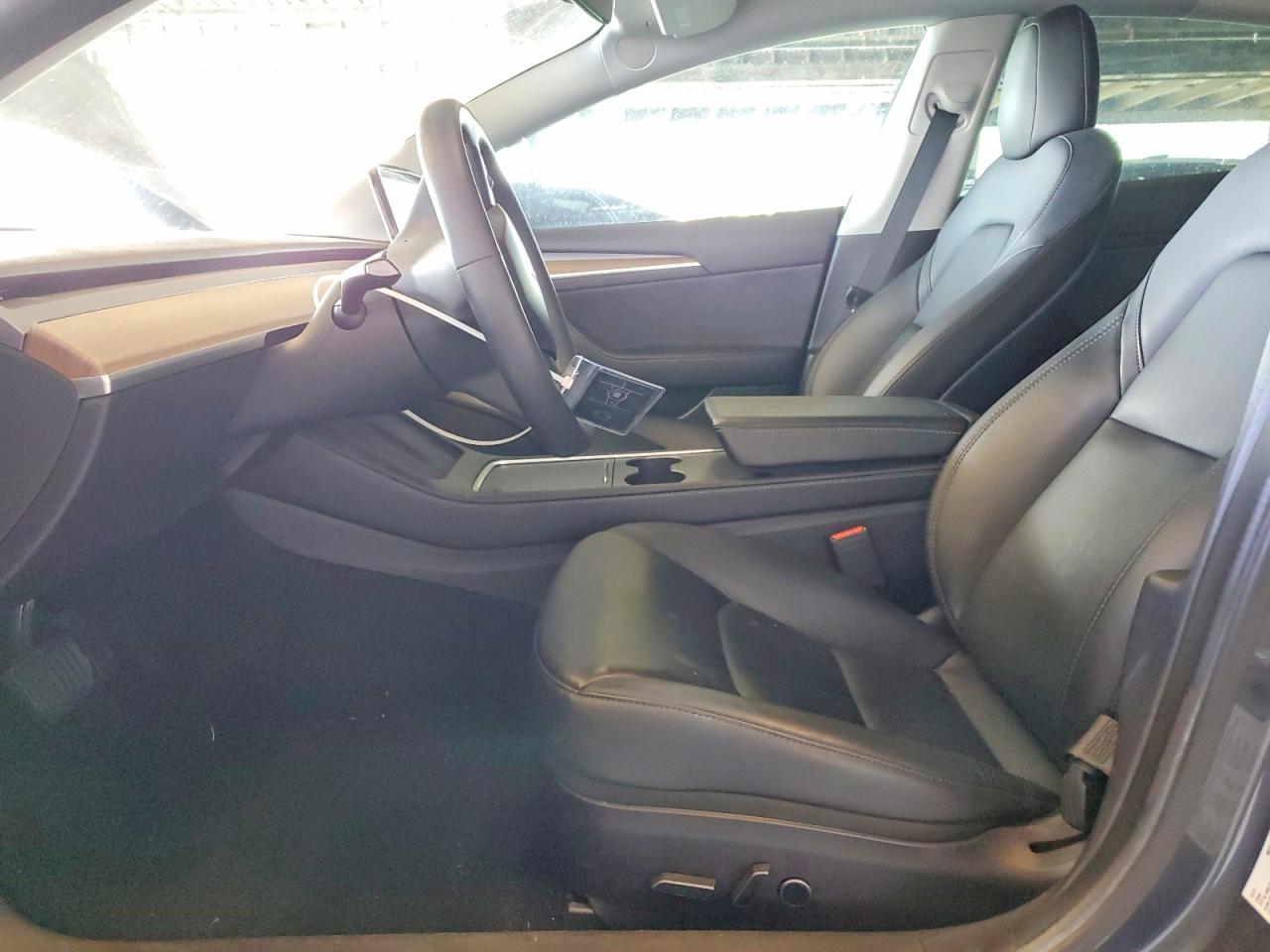 2022 Tesla Model 3 - Фото 7