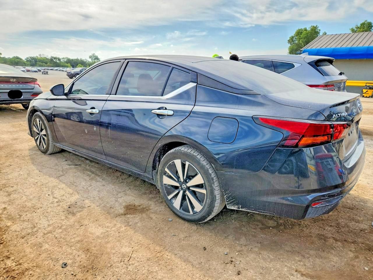 2021 Nissan Altima Sv - Фото 2