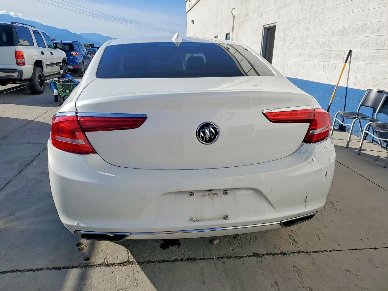2018 Buick Lacrosse Premium - Image 6