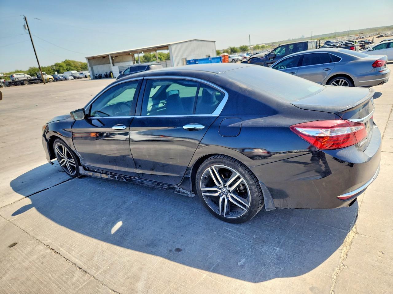2017 Honda Accord Sport - Фото 2