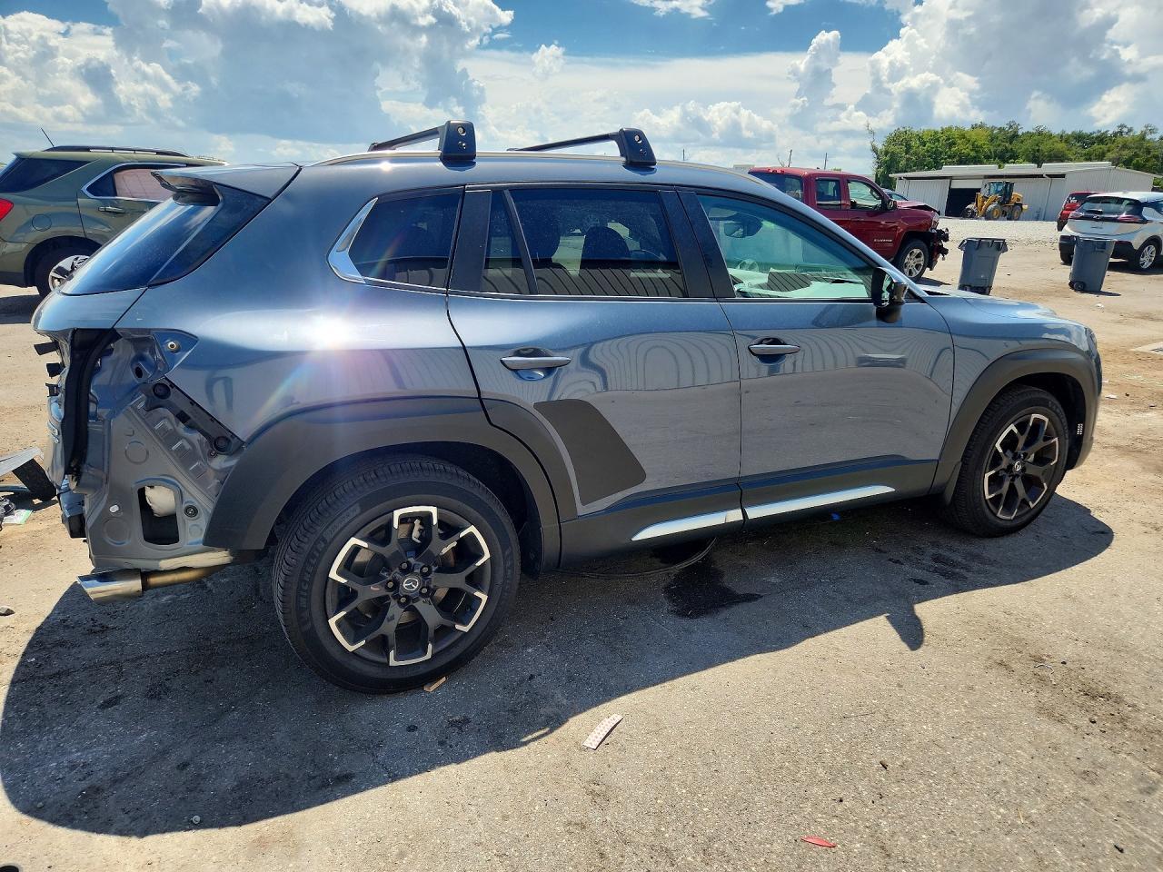 2023 Mazda Cx-50 Base - Image 3