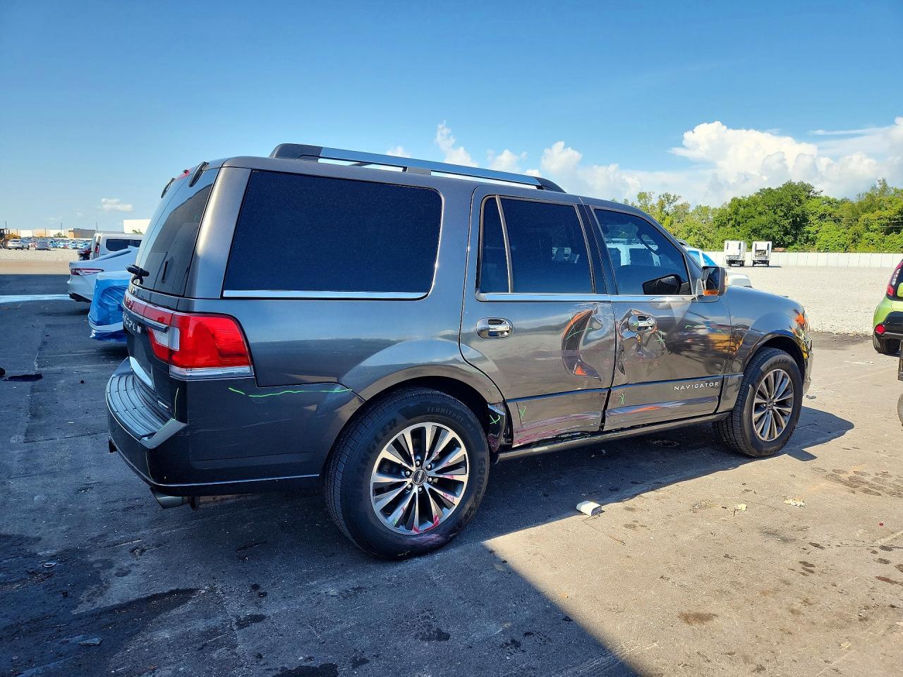 2015 Lincoln Navigator - Фото 3