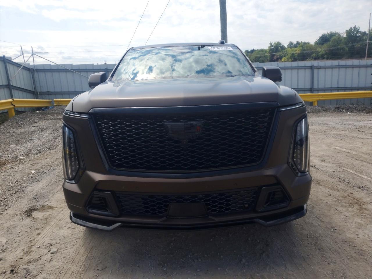 2025 Cadillac Escalade V - Фото 5