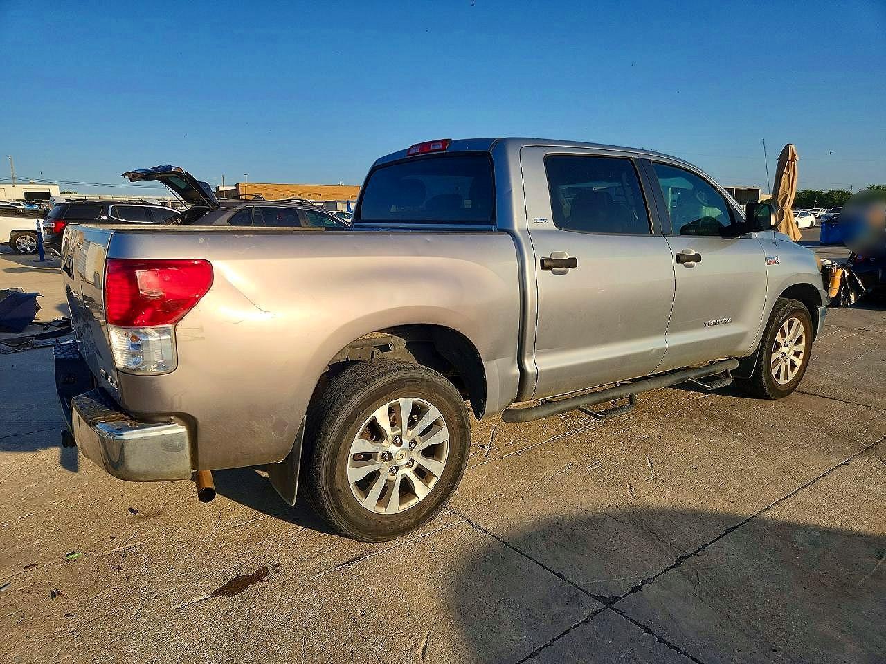2010 Toyota Tundra Crewmax Sr5 - Фото 3