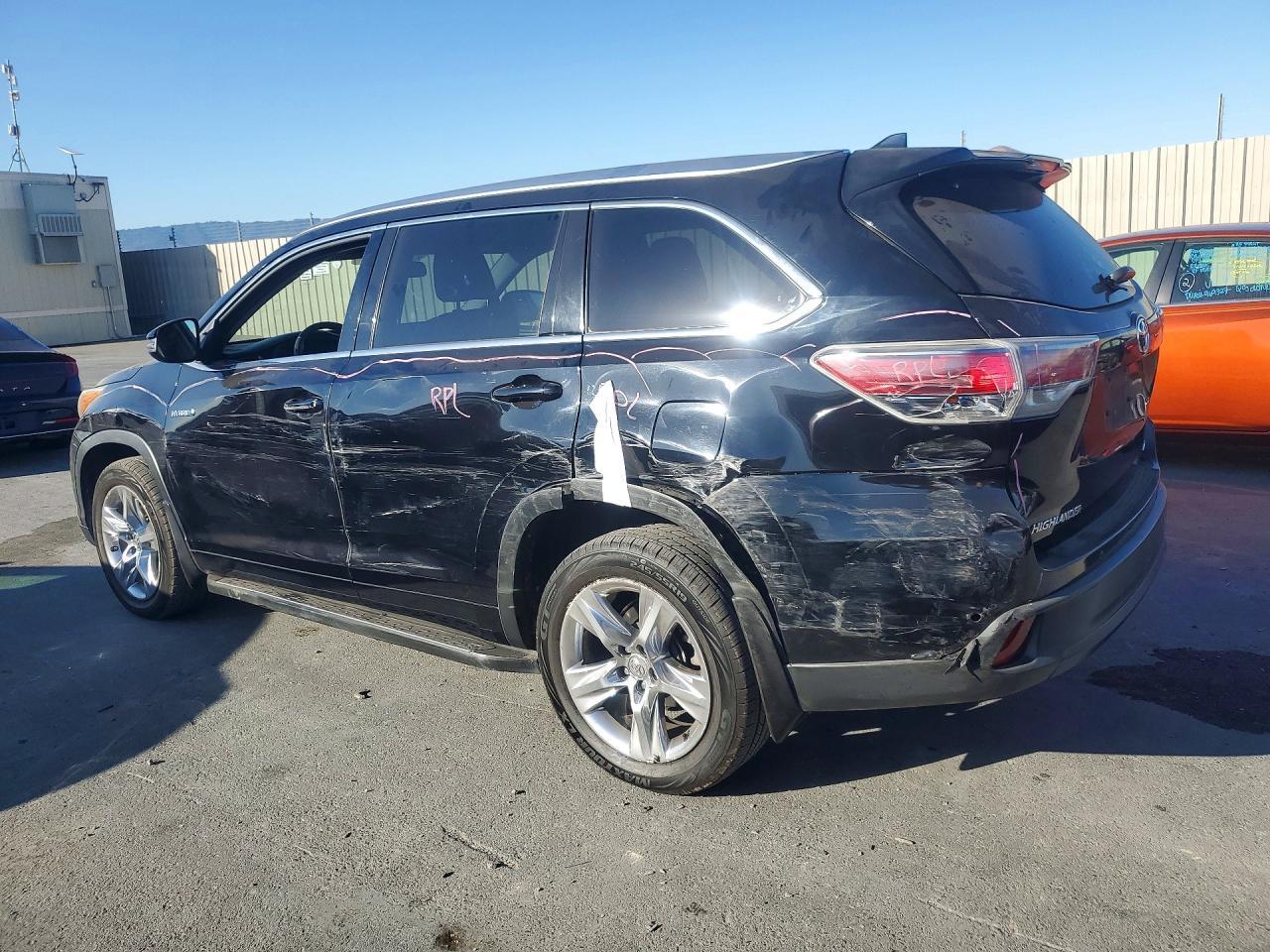 2015 Toyota Highlander Hybrid Limited - Image 2