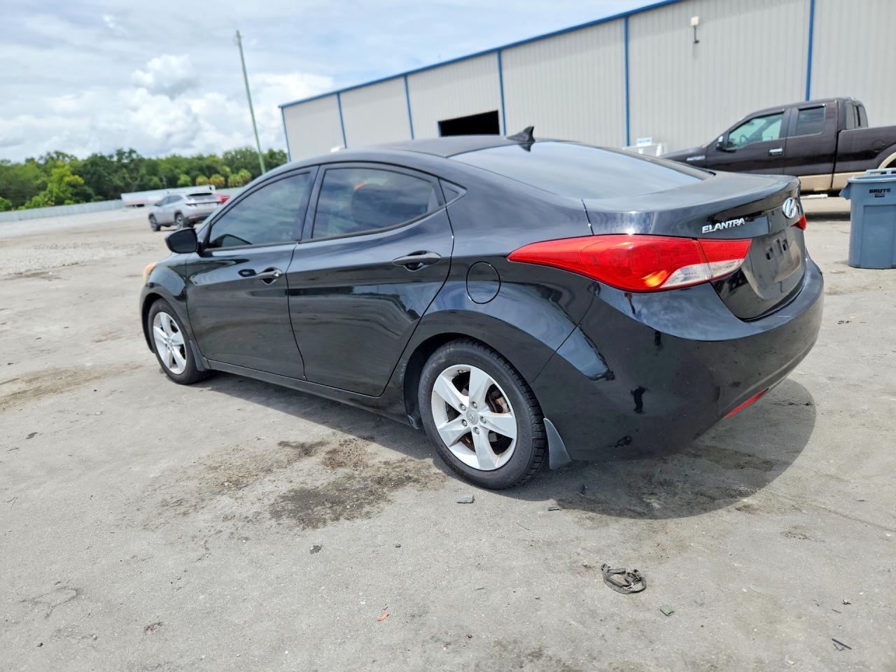 2013 Hyundai Elantra Gls - Фото 2