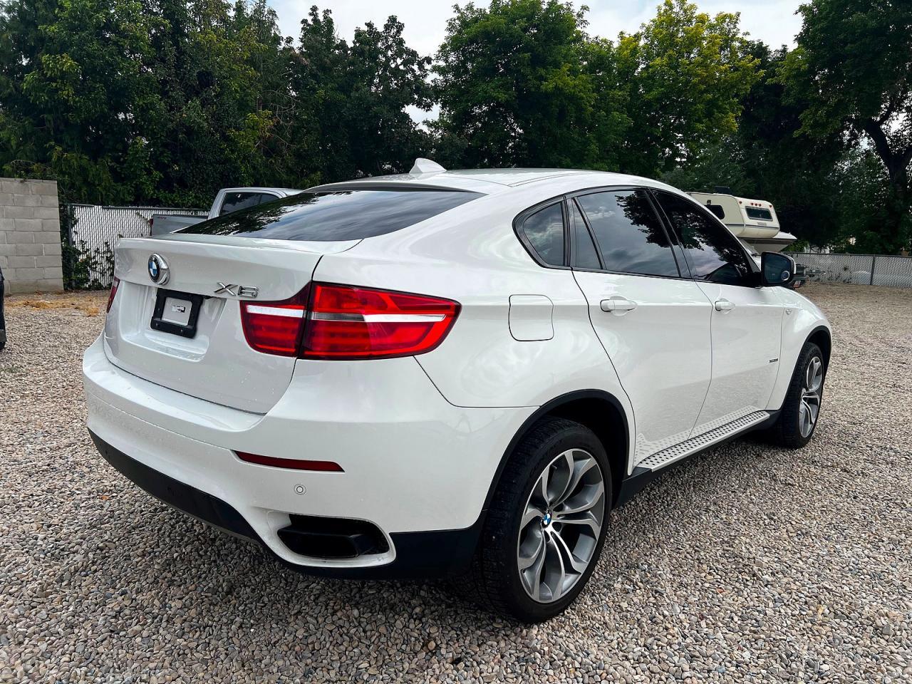 2014 BMW X6 xDrive50I - Image 4