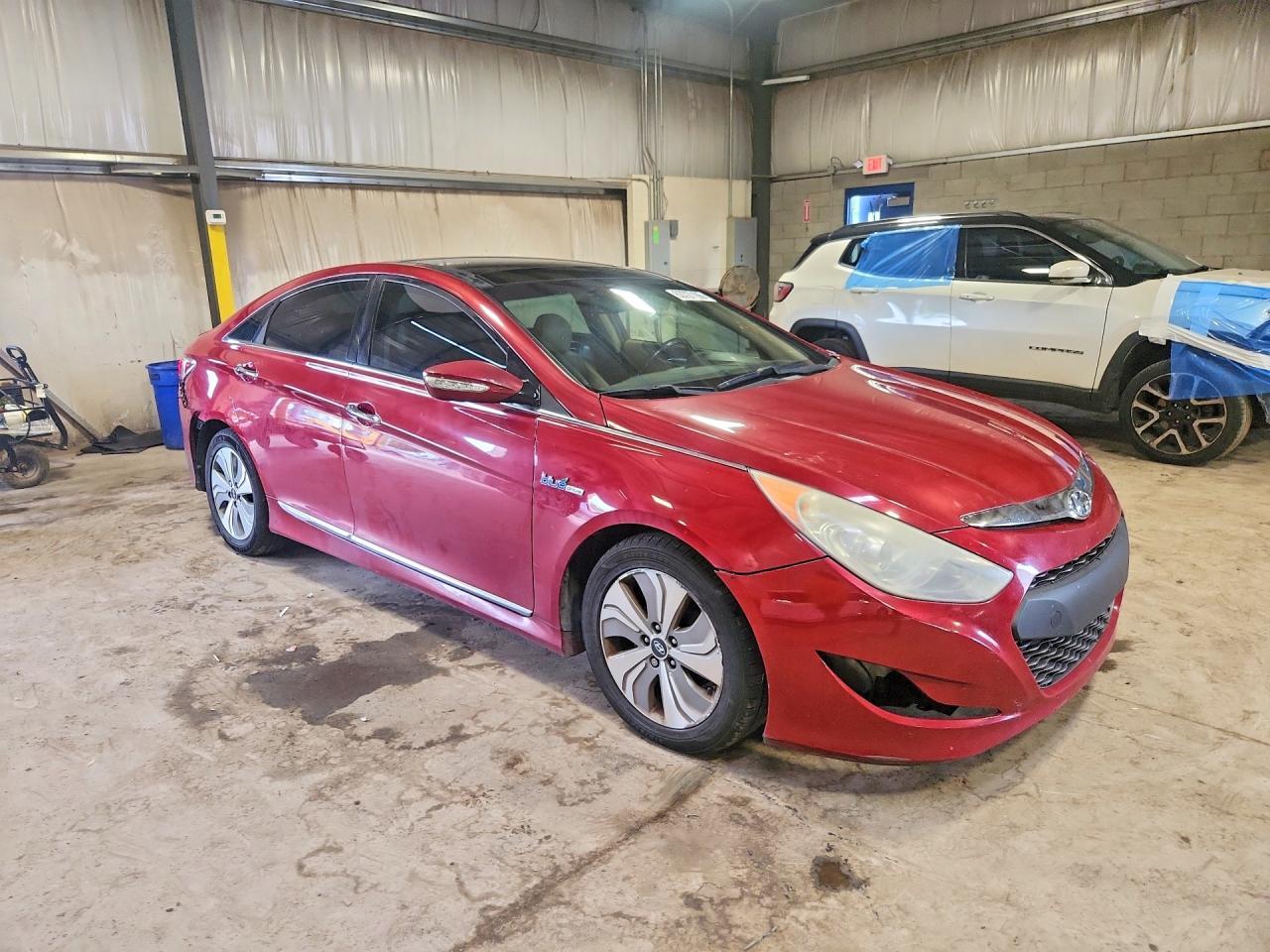 2015 Hyundai Sonata Hybrid Limited - Image 4