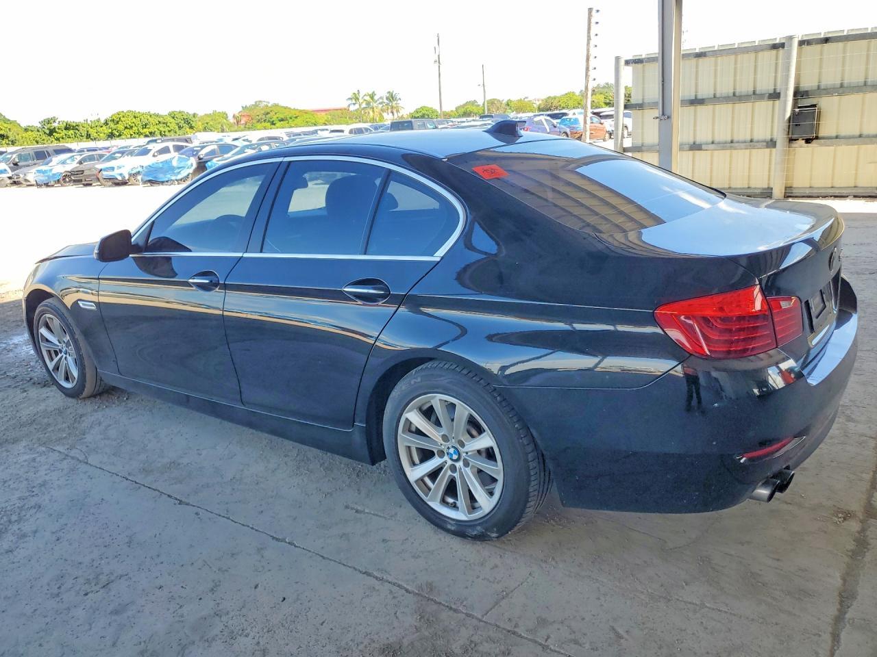 2016 BMW 528 I - Фото 2