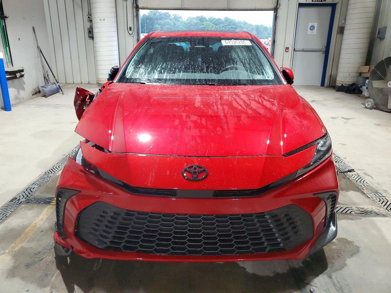 2026 Toyota Camry Se - Image 5