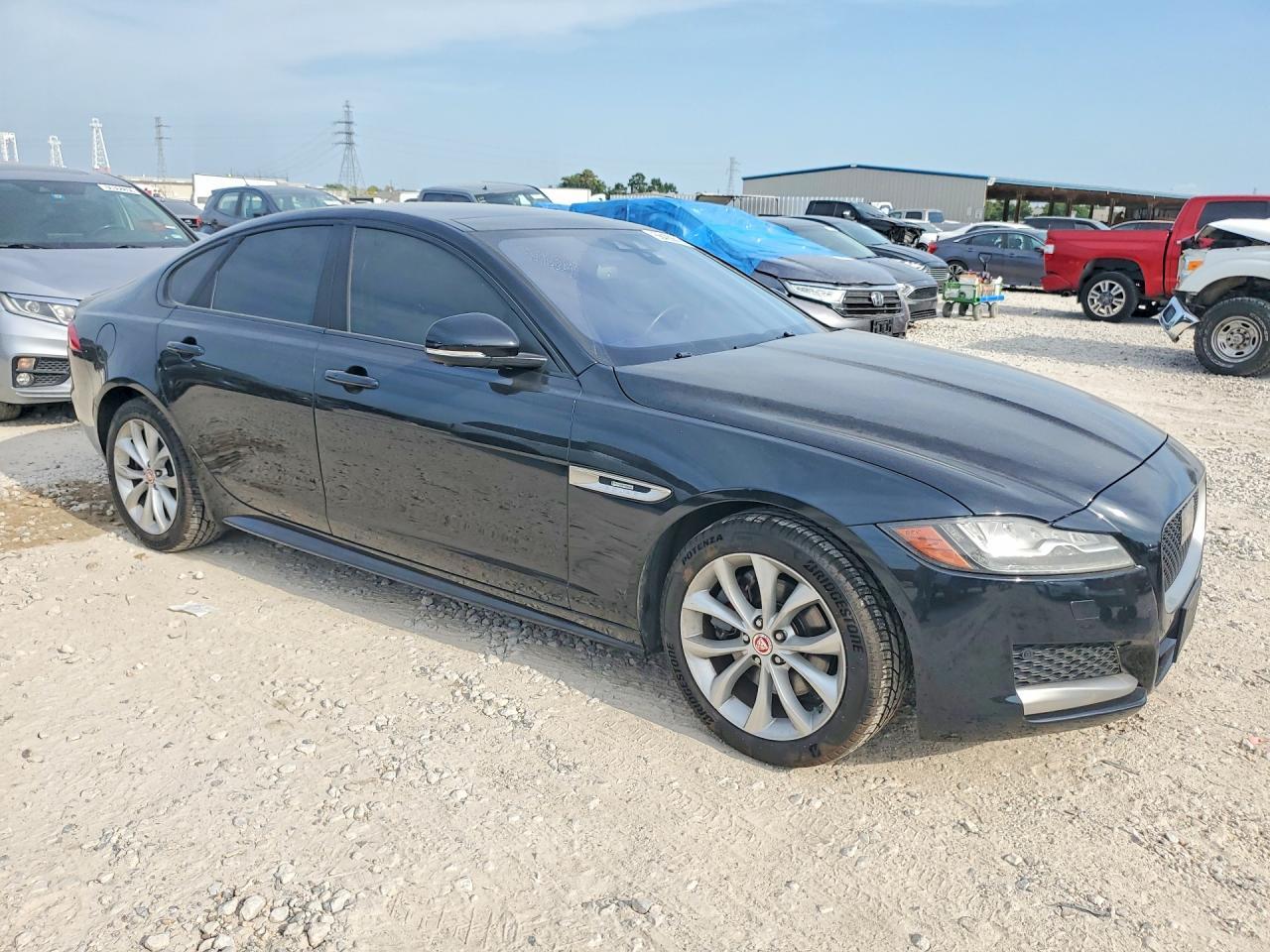 2017 Jaguar Xf R - Sport - Фото 4