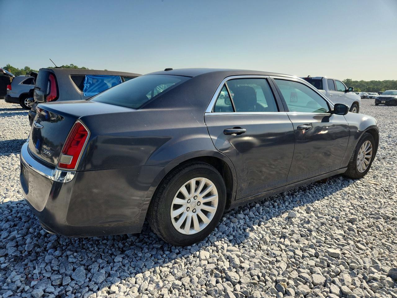 2014 Chrysler 300 - Image 3