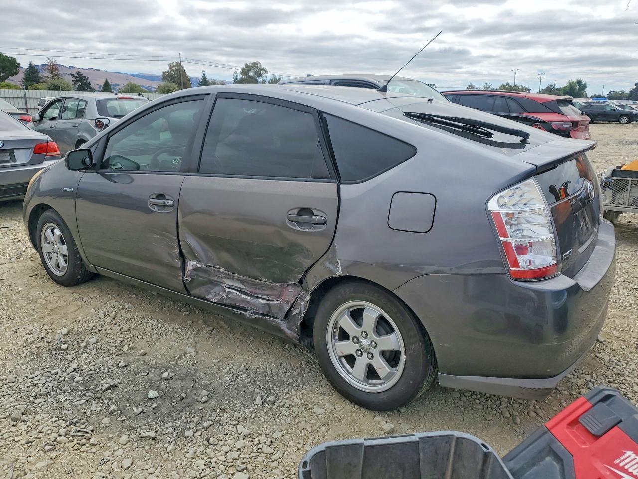 2007 Toyota Prius Base - Image 2