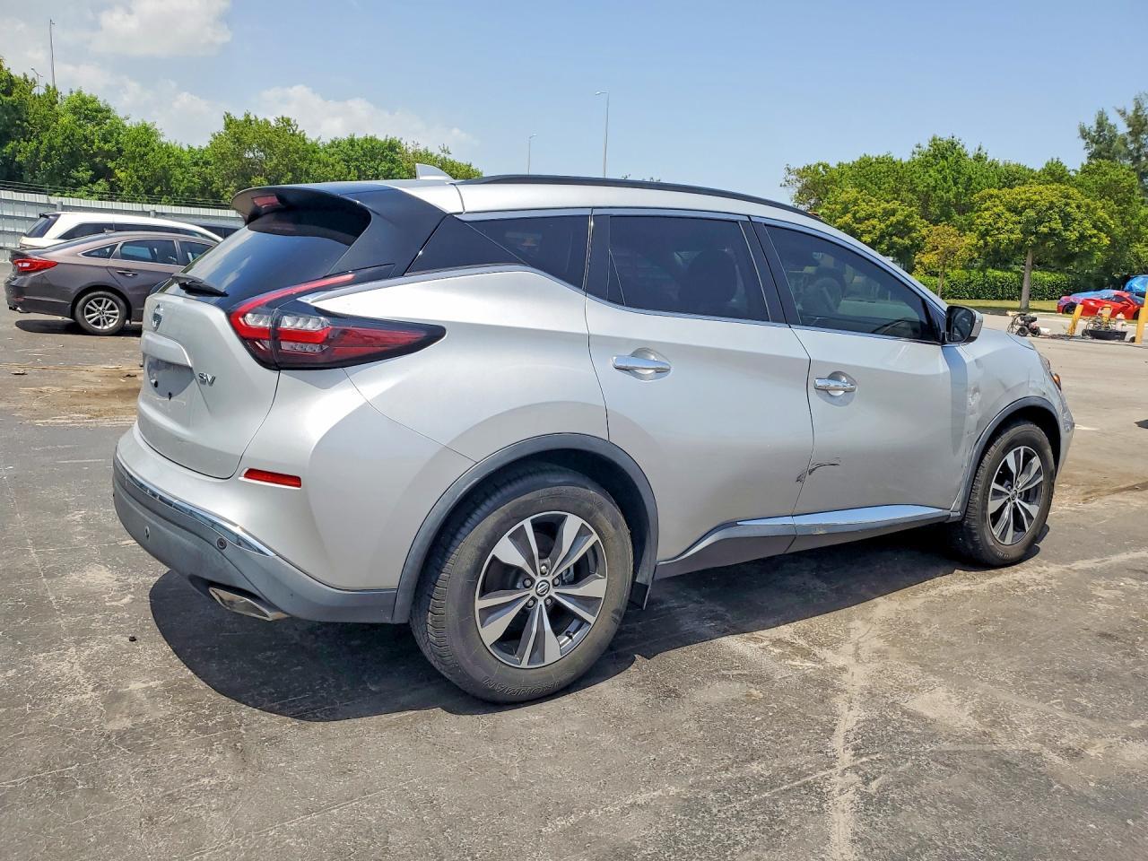 2021 Nissan Murano Sv - Image 3