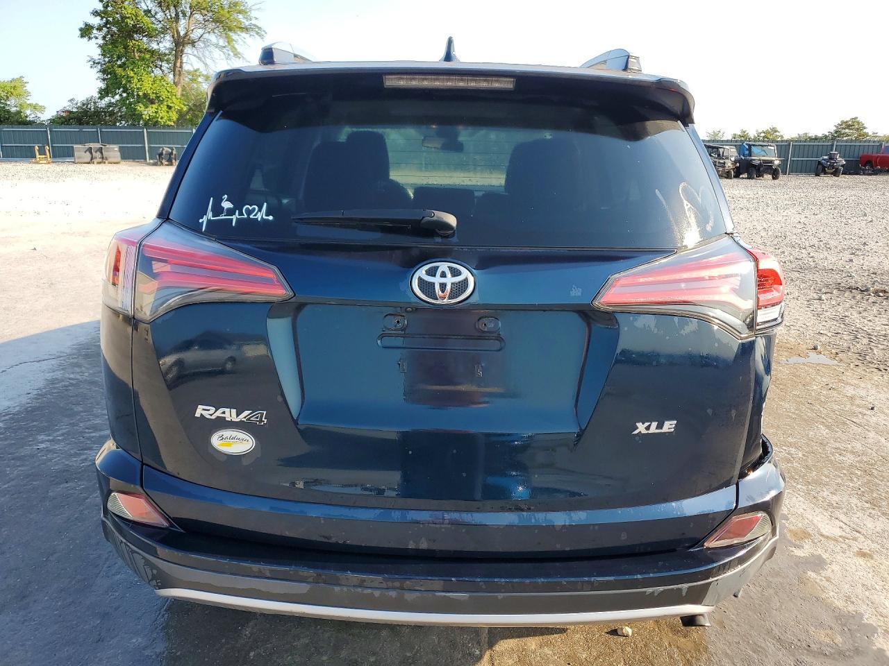 2018 Toyota Rav4 Xle - Фото 6