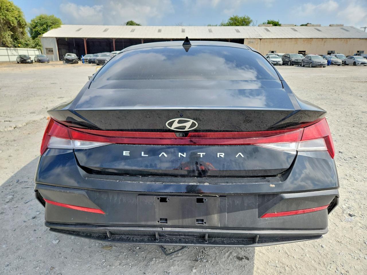 2024 Hyundai Elantra Sel - Фото 6