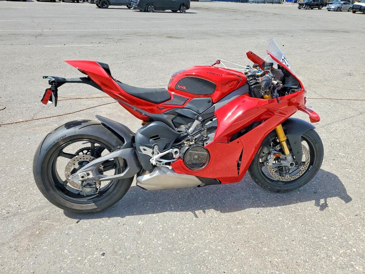 2025 Ducati Panigale V4