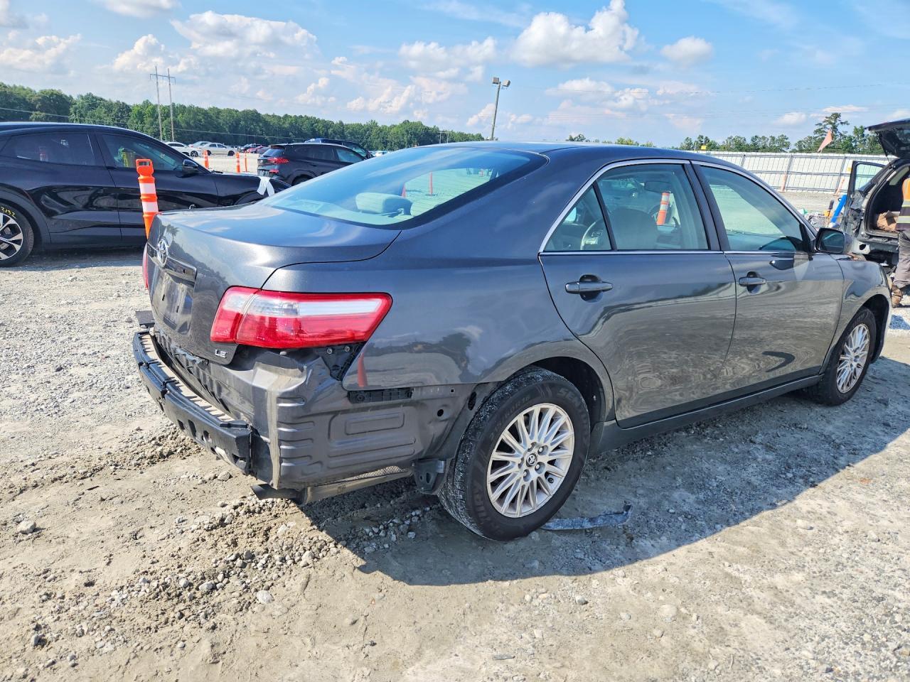 2007 Toyota Camry Le - Фото 3