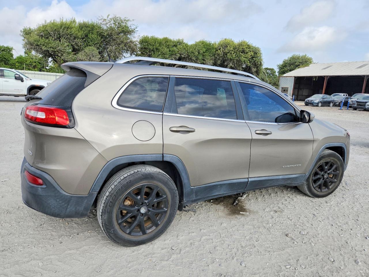 2017 Jeep Cherokee Latitude - Фото 3