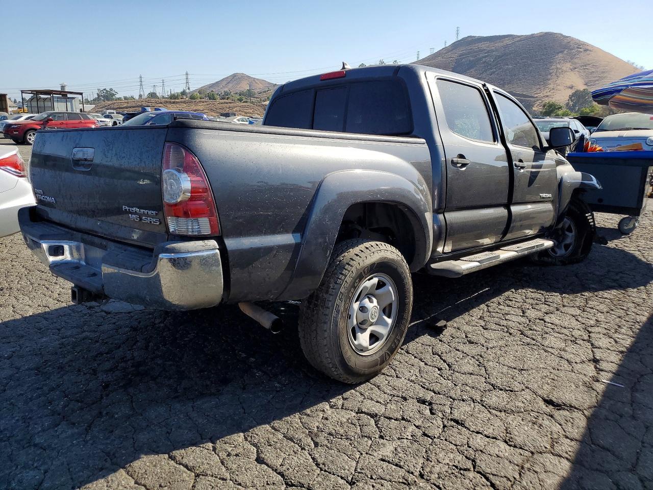 2015 Toyota Tacoma Double Cab Prerunner - Фото 3