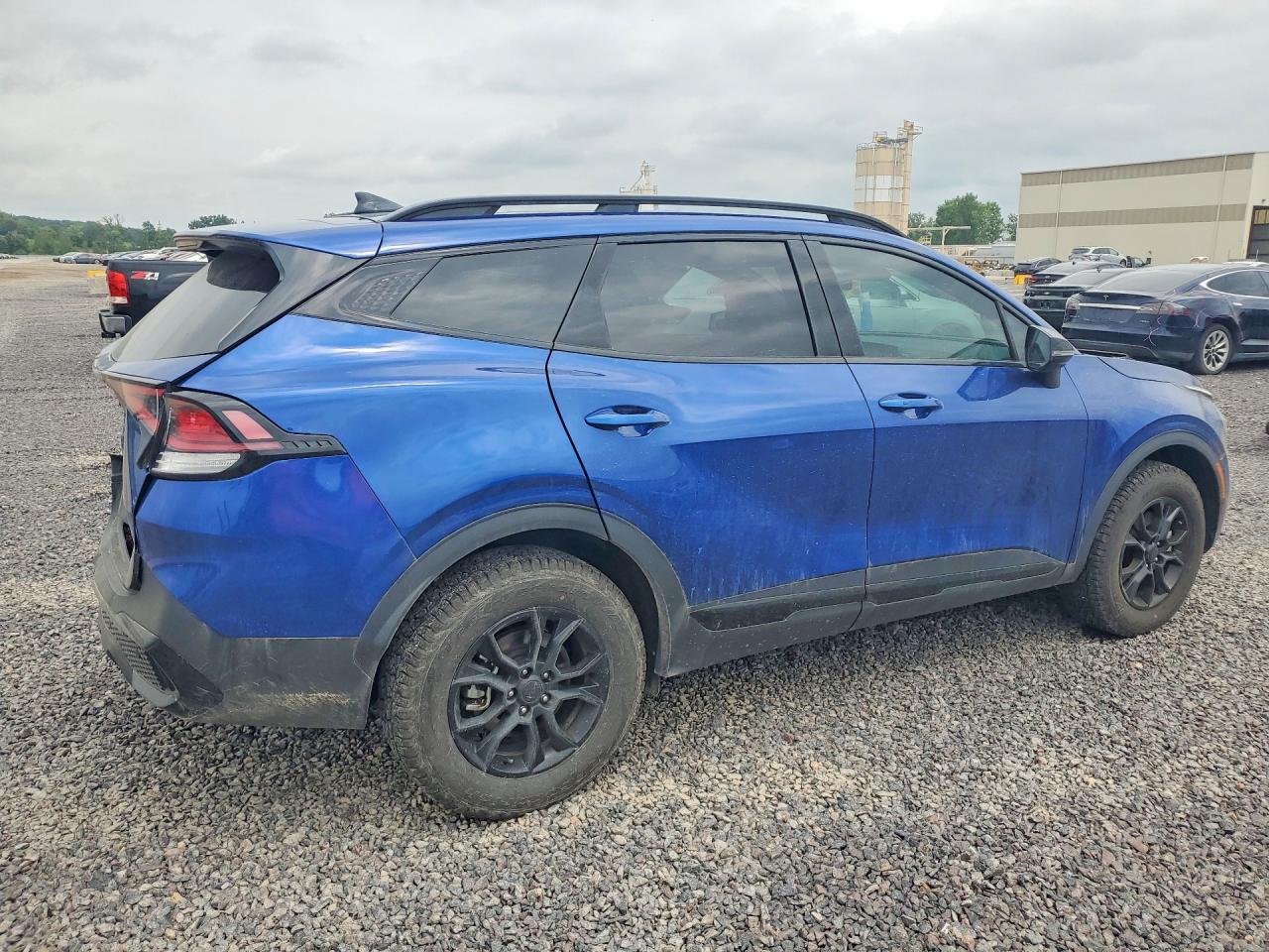 2025 Kia Sportage X-Pro - Image 3