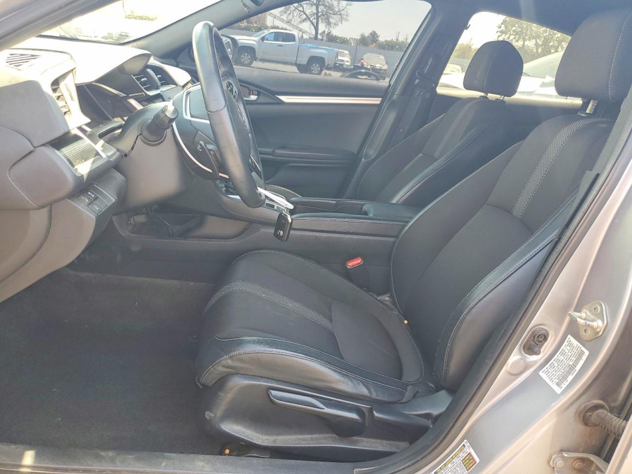 2019 Honda Civic Sport - Фото 7