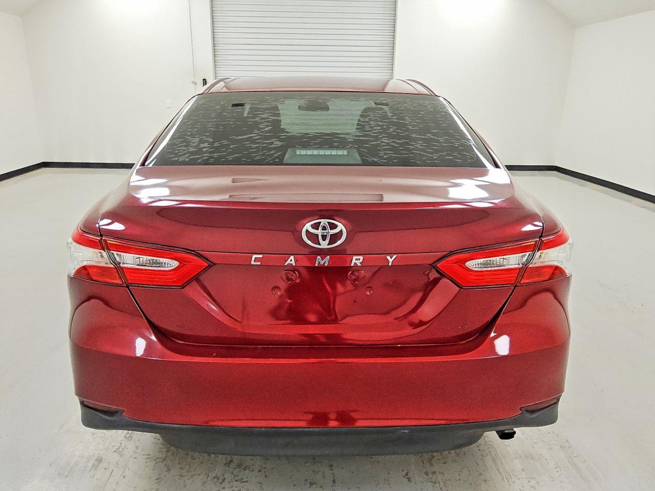 2018 Toyota Camry Le - Image 6