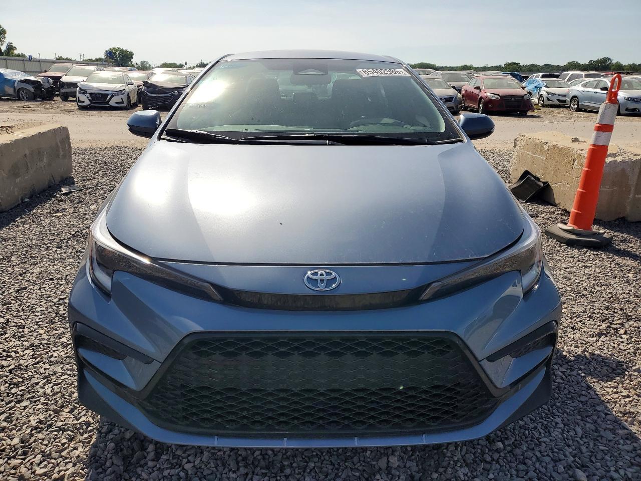 2026 Toyota Corolla Se - Image 5