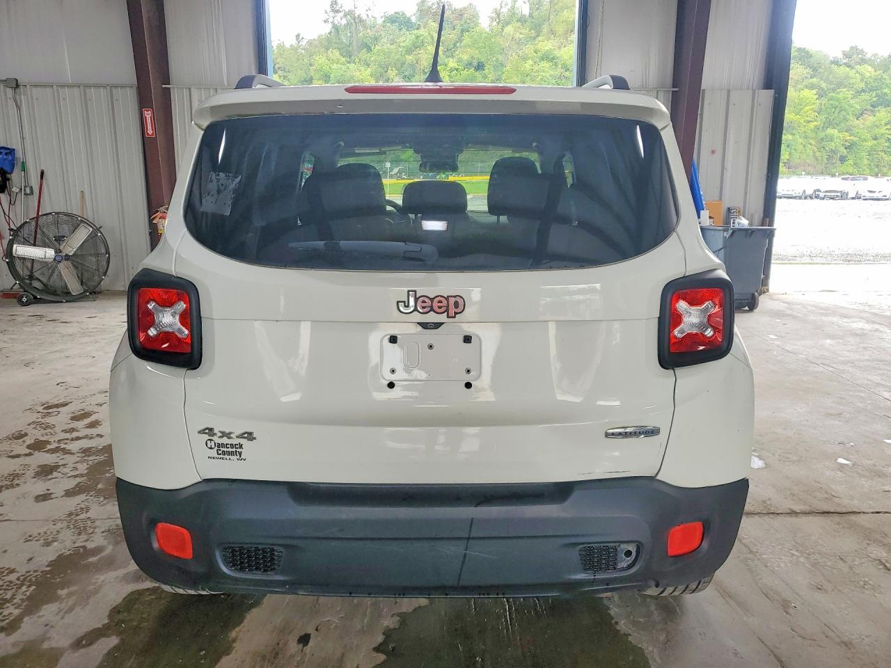 2016 Jeep Renegade Latitude - Фото 6