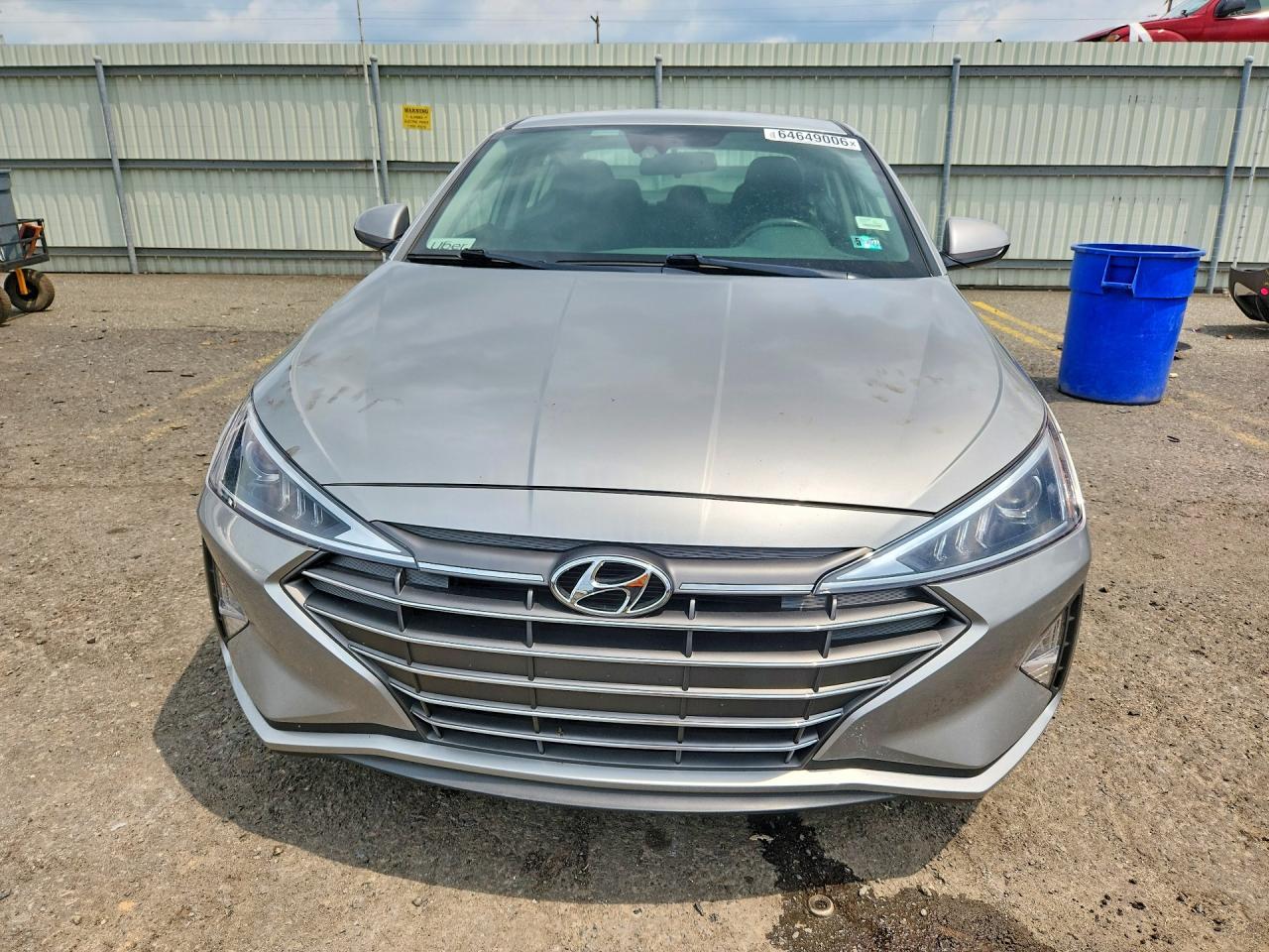 2020 Hyundai Elantra Se - Image 5