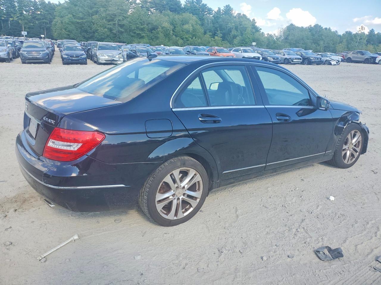 2013 Mercedes-Benz C 300 4Matic - Фото 3