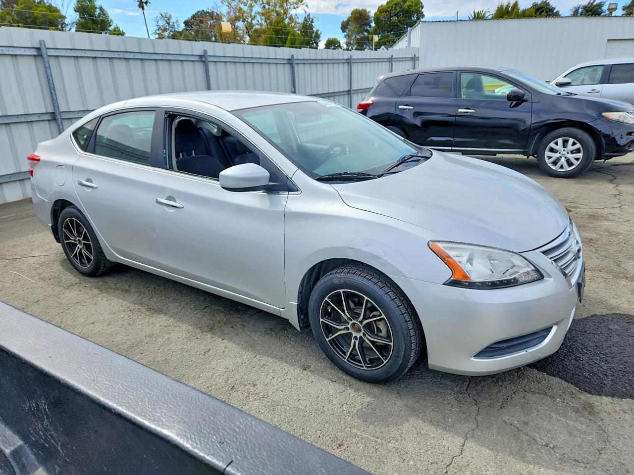 2013 Nissan Sentra S - Фото 4