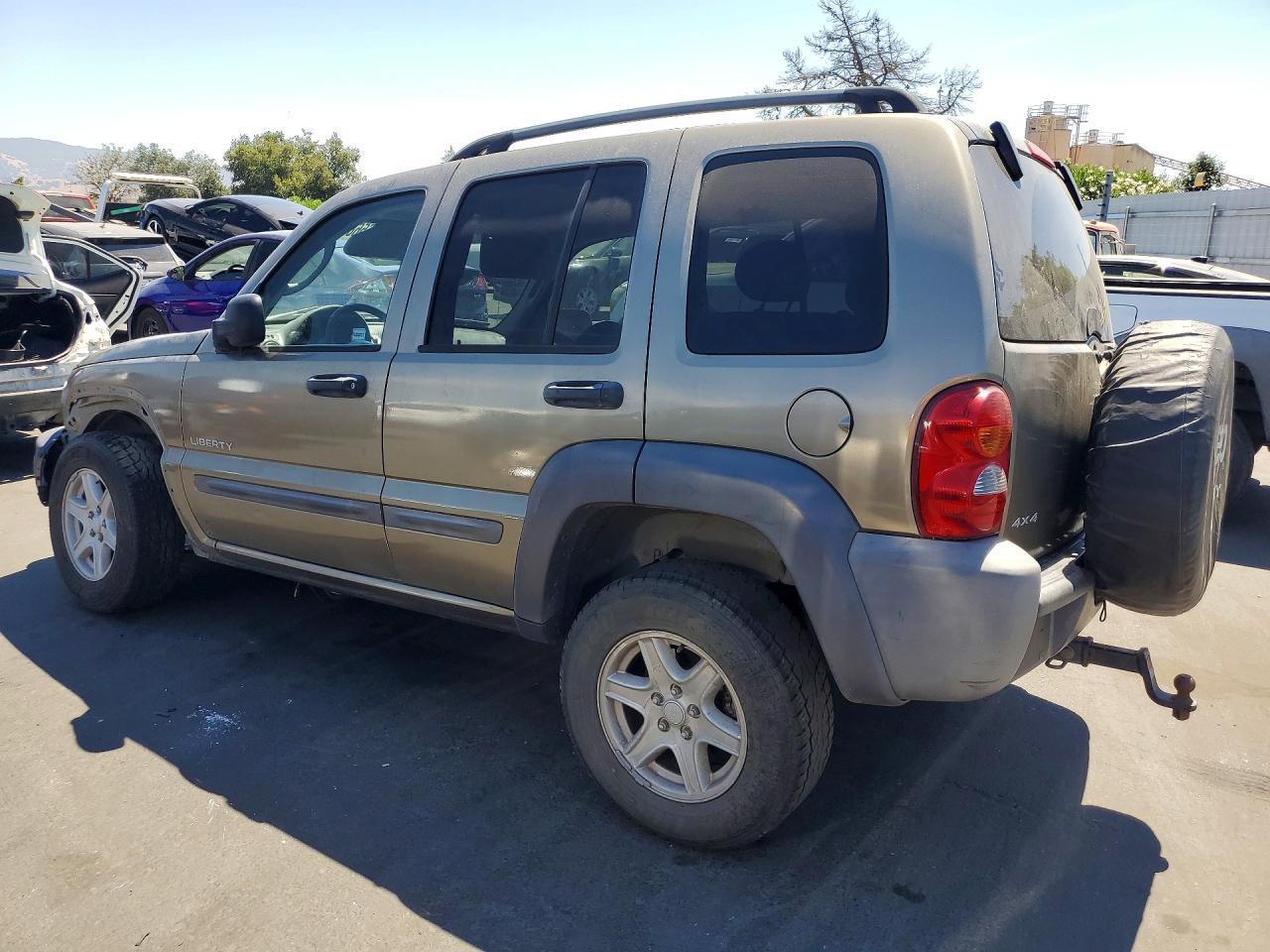 2004 Jeep Liberty Sport - Фото 2