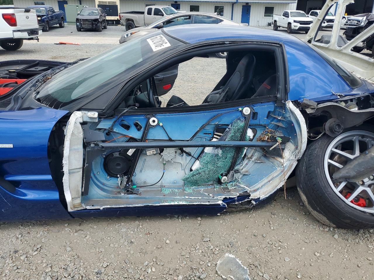 2002 Chevrolet Corvette Z06 - Image 7