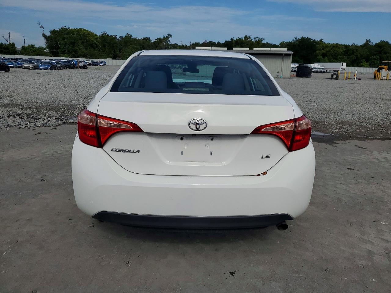 2018 Toyota Corolla Le - Image 6