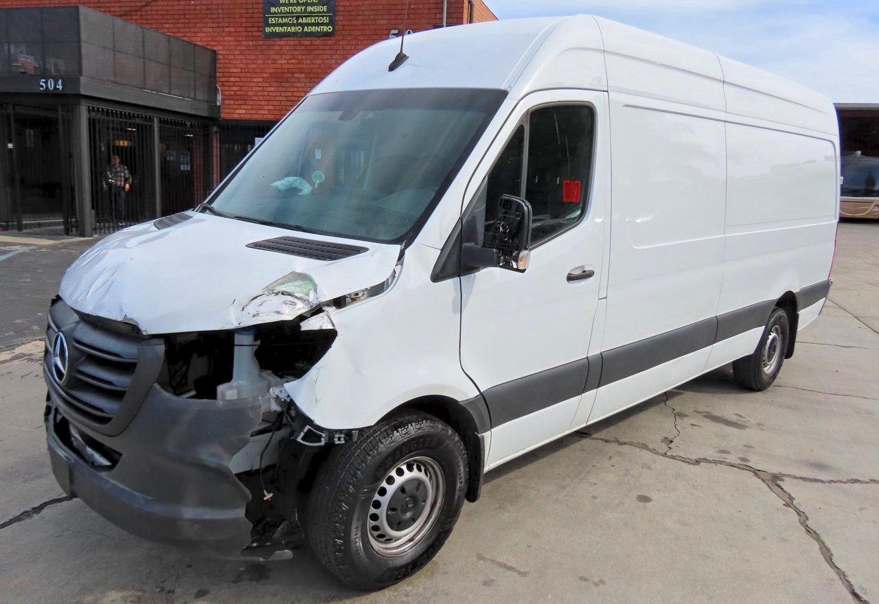 2021 Mercedes-Benz Sprinter 2500 - Фото 2