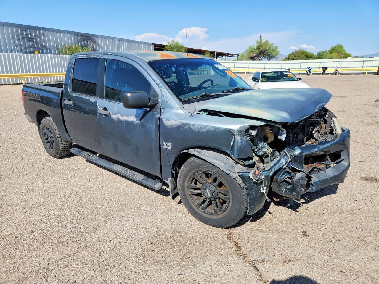 2004 Nissan Titan Xe - Image 4