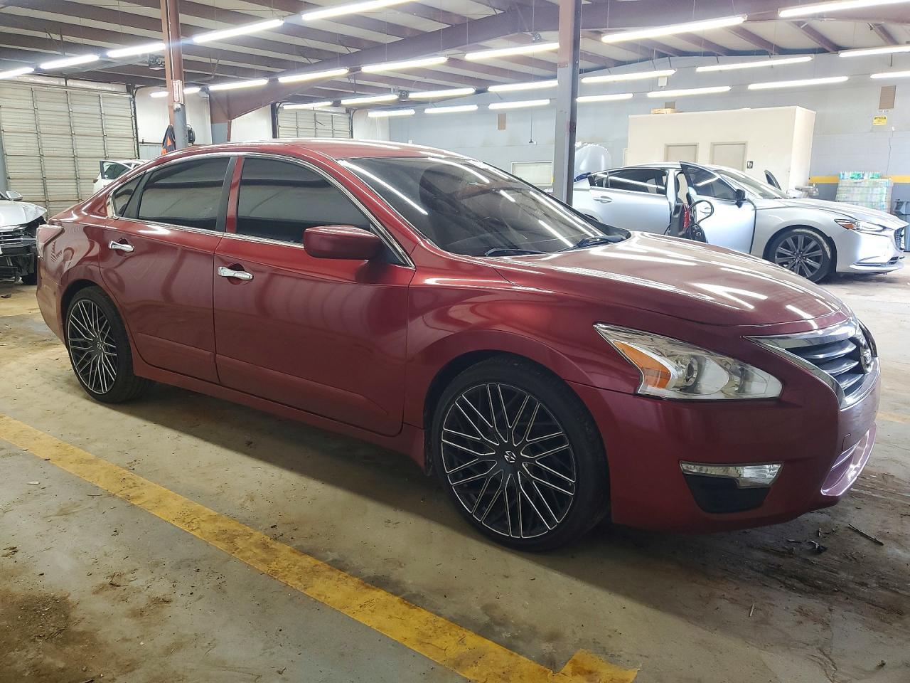 2015 Nissan Altima 2.5 S - Фото 4