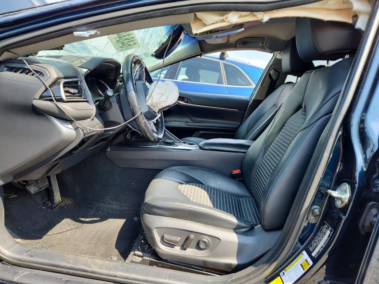 2020 Toyota Camry Se - Фото 7