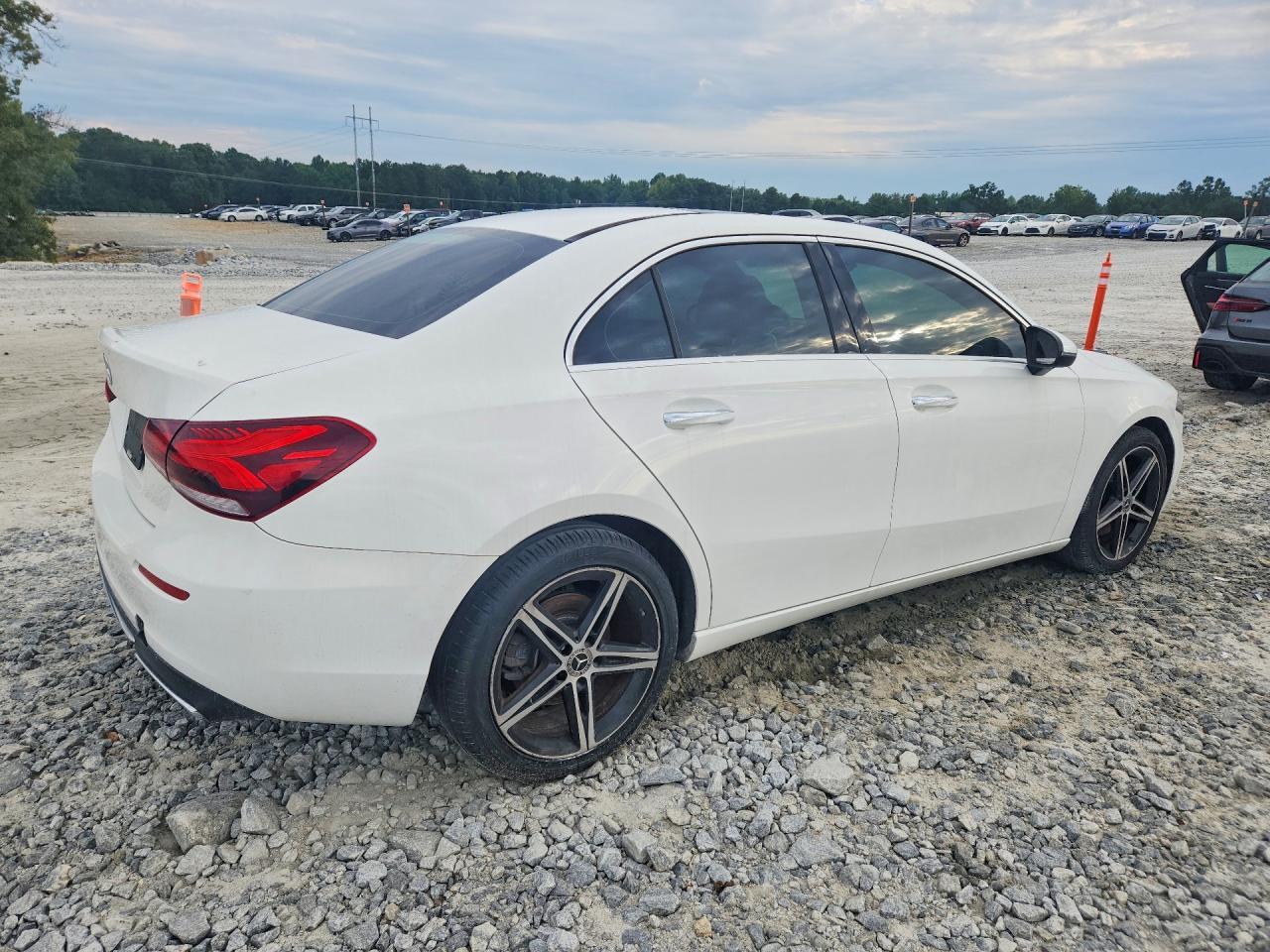 2019 Mercedes-Benz A 220 - Фото 3