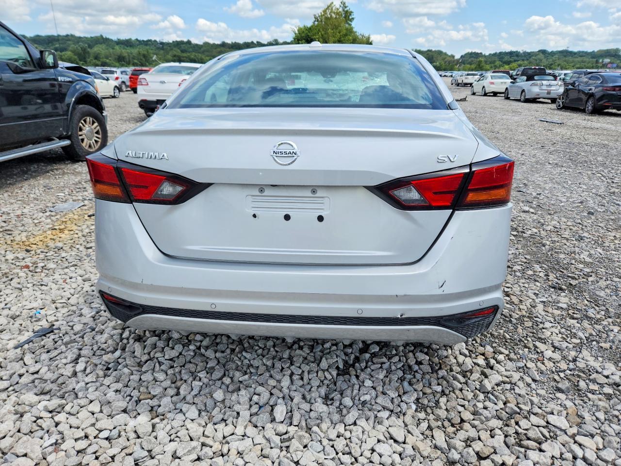 2021 Nissan Altima 2.5 Sv - Фото 6