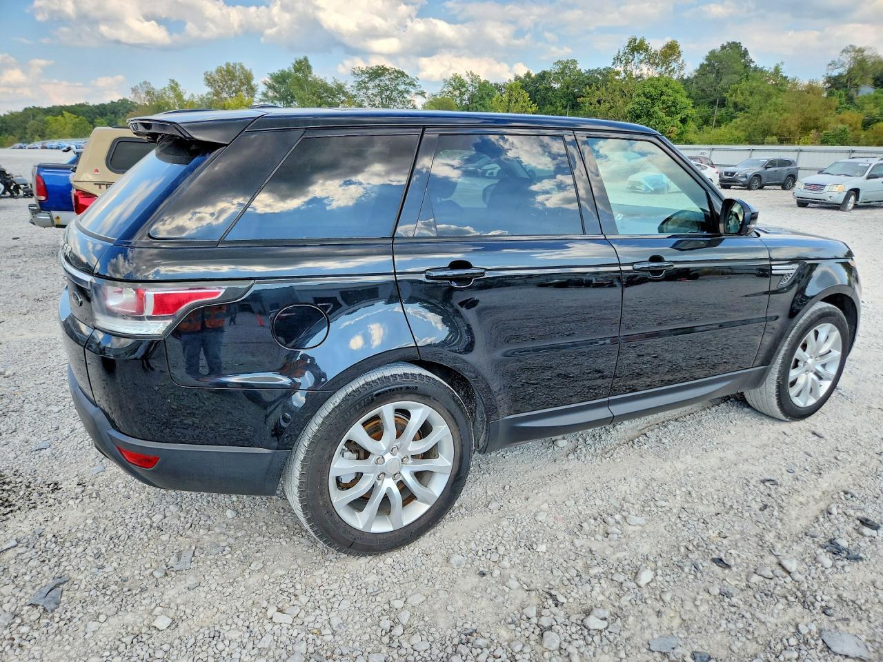 2014 Land Rover Range Rover Sport Hse - Image 3