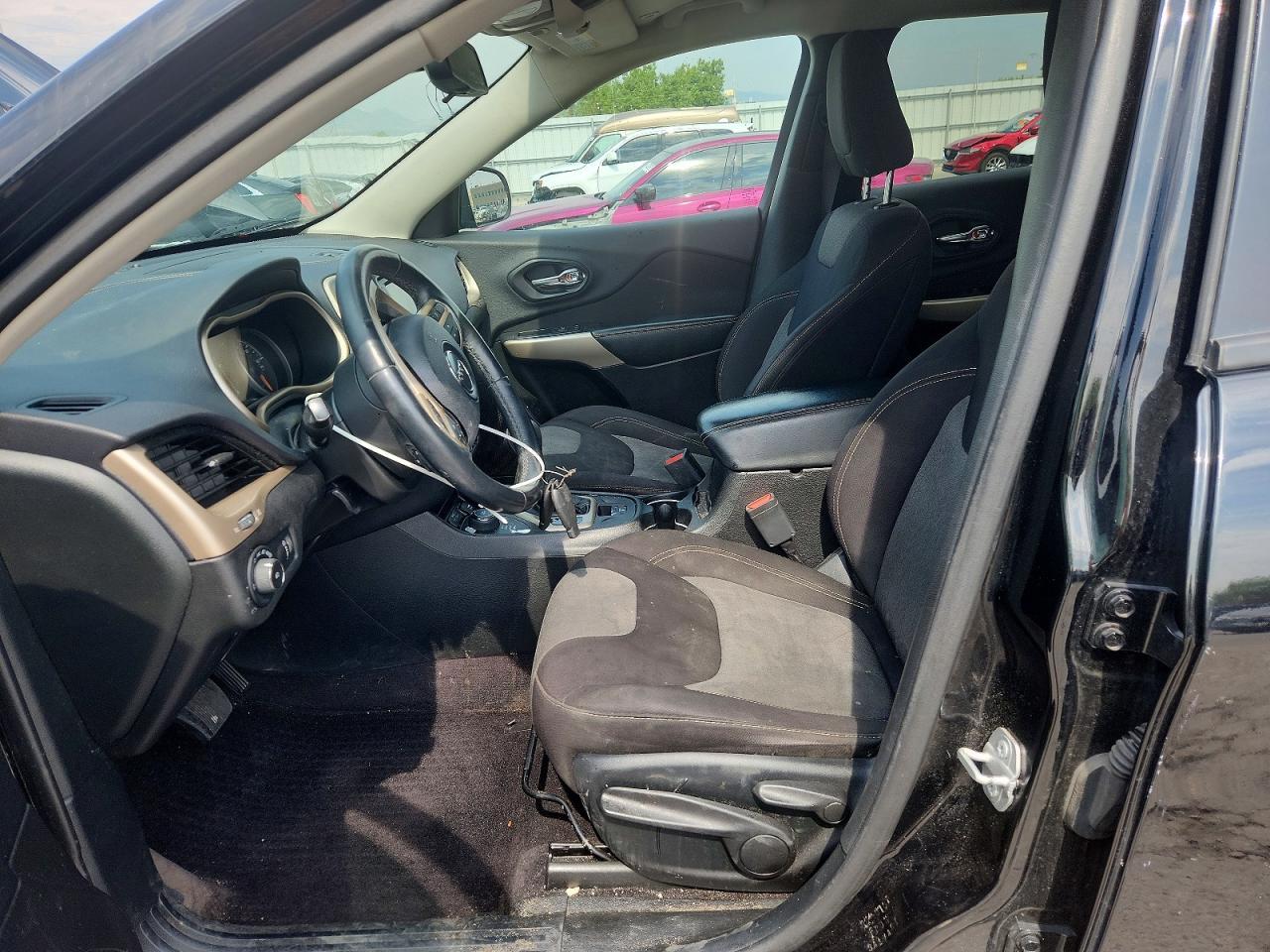 2018 Jeep Cherokee Latitude - Image 7