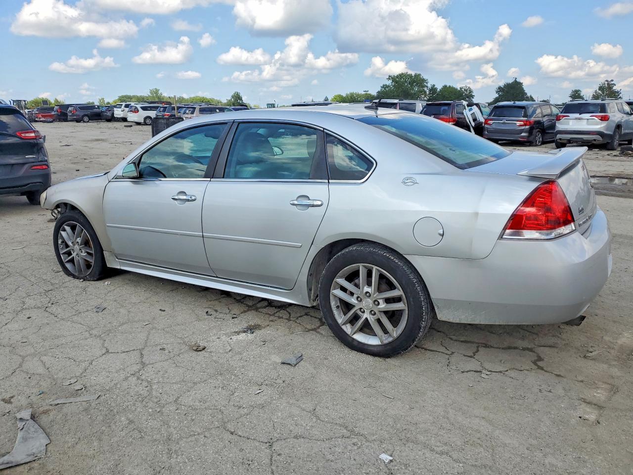 2012 Chevrolet Impala Ltz - Image 2